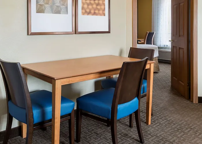 Hotel Towneplace North