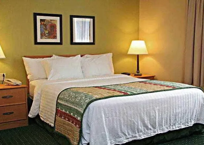 Hotel Towneplace North